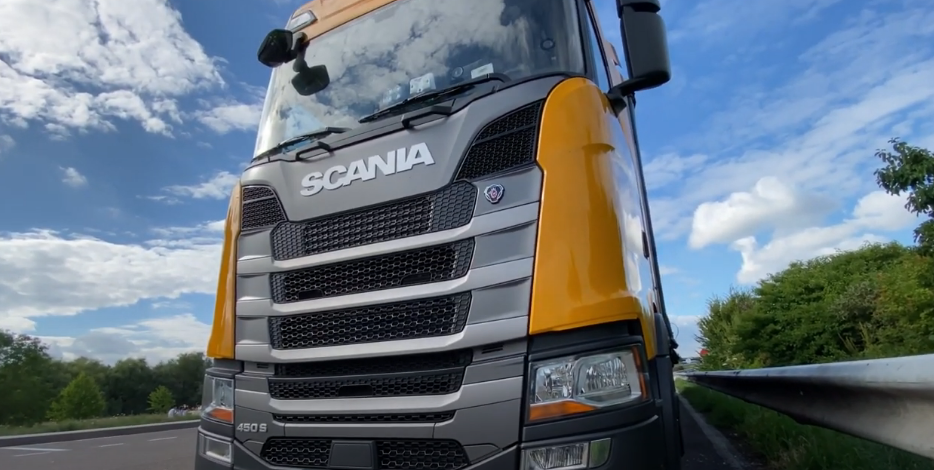 Тягач Scania S450